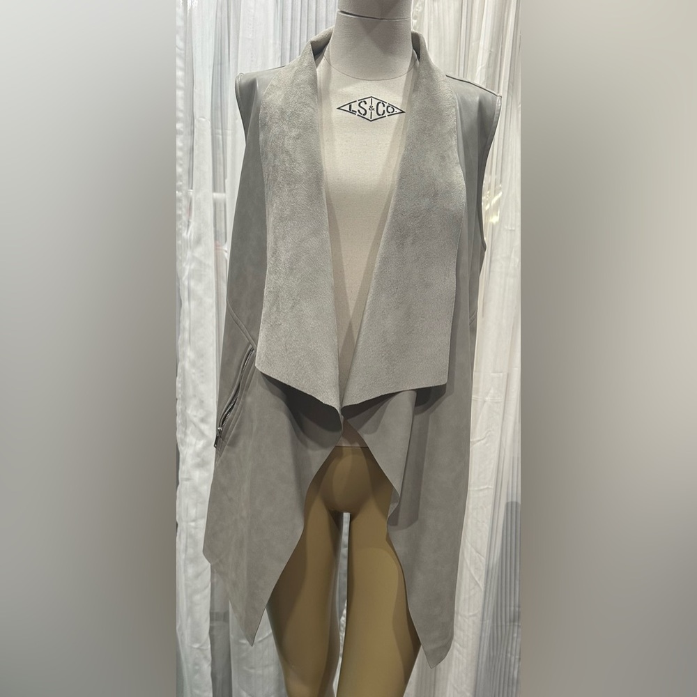 #426 Philosophy cream Women's Vest